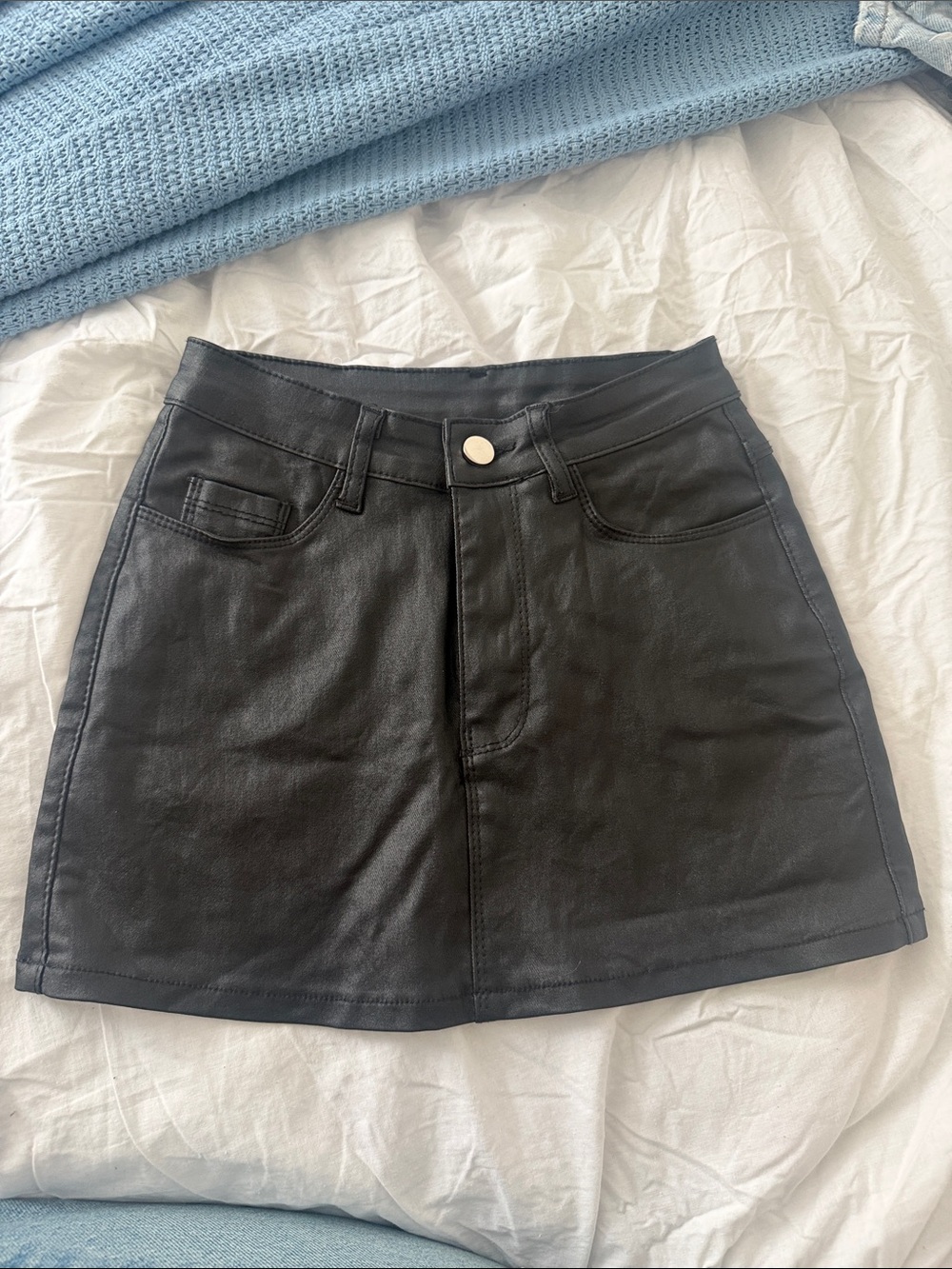 SHEIN Black Faux Leather Mini Skirt